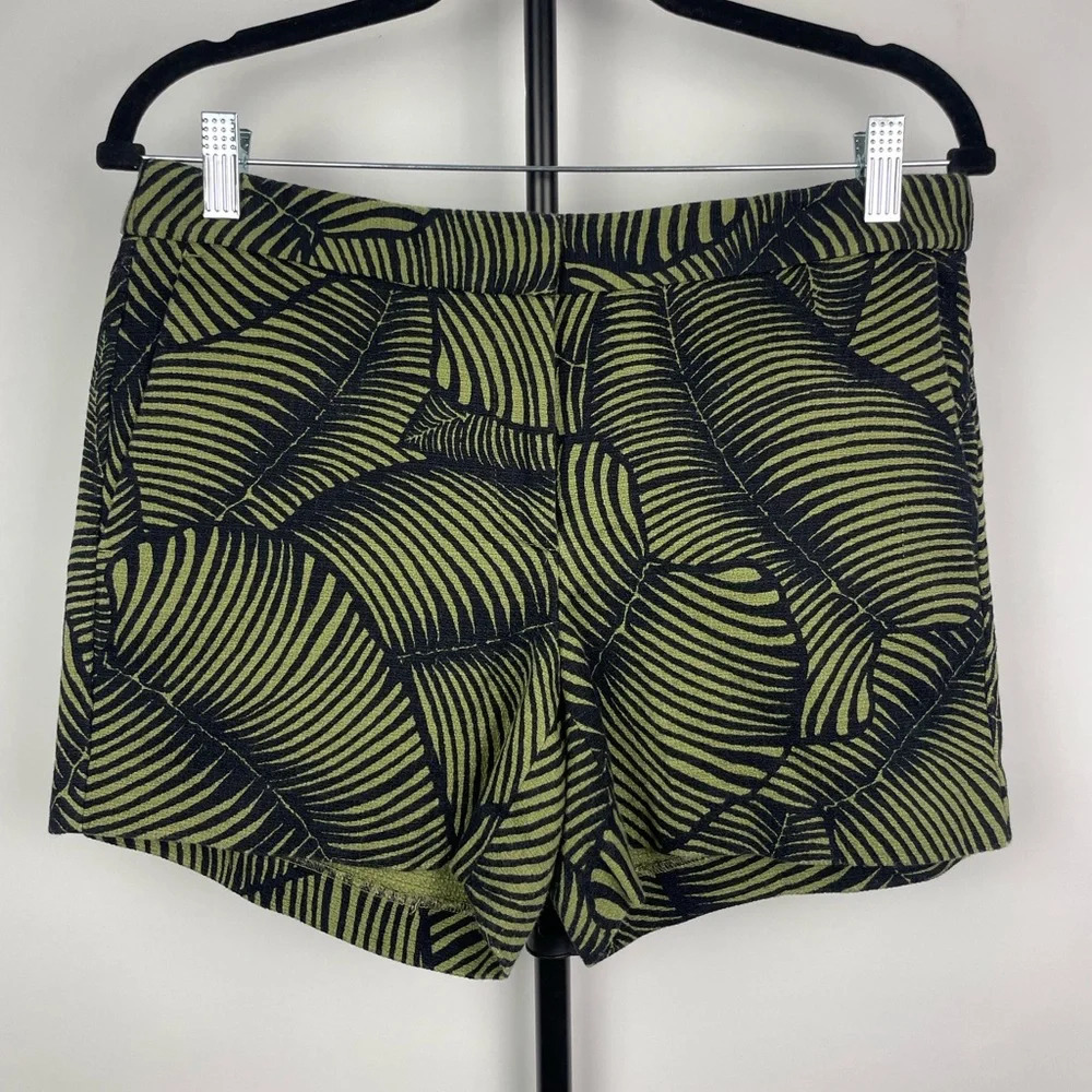 Ann Taylor‎ Olive Green Black Devin City Tropical Palm Flat Front Shorts